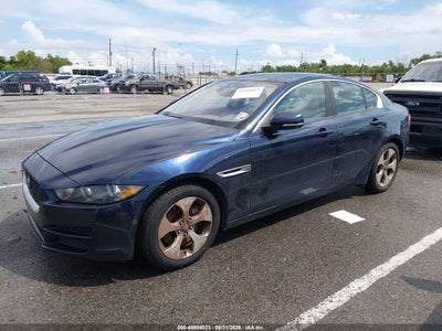 JAGUAR XE
