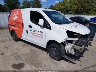NISSAN NV200