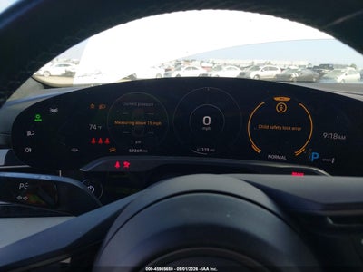 PORSCHE TAYCAN