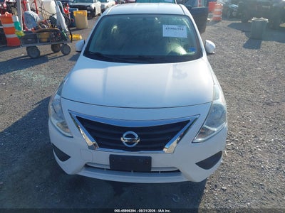 NISSAN VERSA