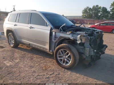 2023 Jeep Grand Cherokee L Laredo 4X4