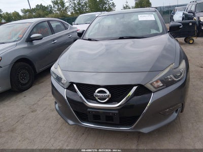 NISSAN MAXIMA