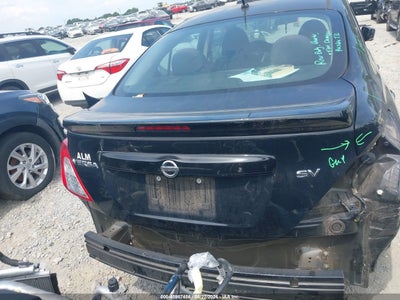 NISSAN VERSA