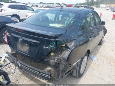 NISSAN VERSA