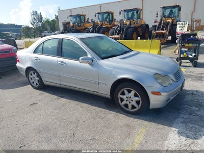 2002 MERCEDES-BENZ C 320