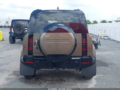 LAND ROVER DEFENDER