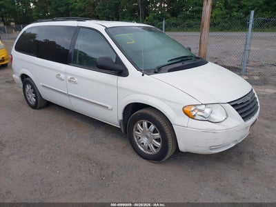 2006 Chrysler Town & Country