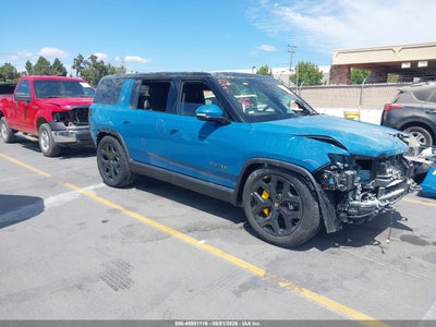 RIVIAN R1S