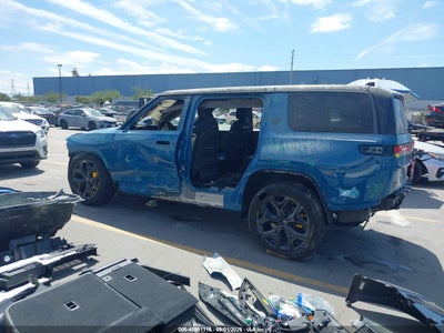 RIVIAN R1S