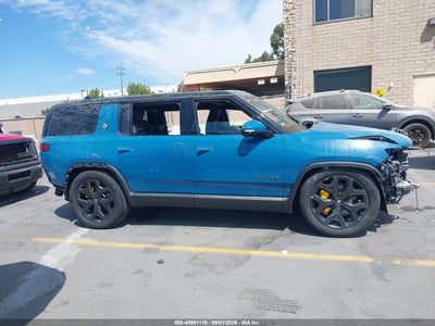 RIVIAN R1S