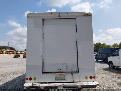 2014 FORD F-59 COMMERCIAL STRIPPED 15