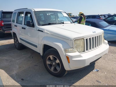 1J8GP28K18W188931 JEEP LIBERTY Photo 1
