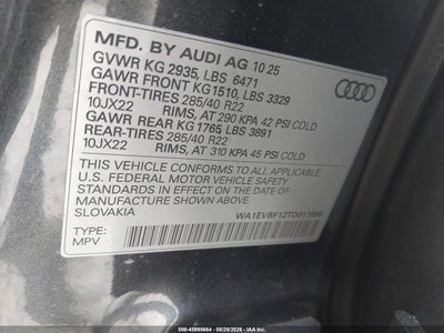 AUDI Q8