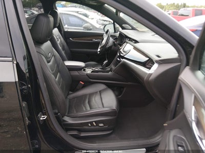 CADILLAC XT6