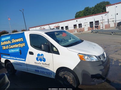 NISSAN NV200