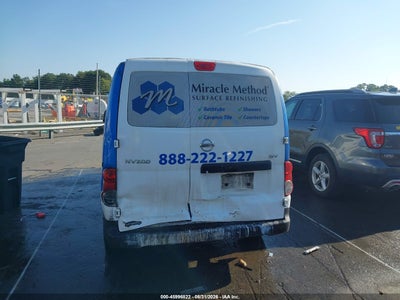 NISSAN NV200