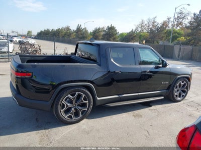 RIVIAN R1T