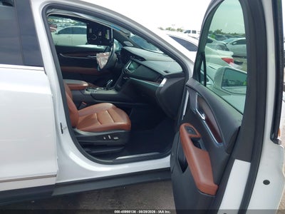 CADILLAC XT5