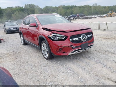 MERCEDES-BENZ GLA 250