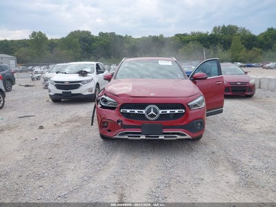 MERCEDES-BENZ GLA 250