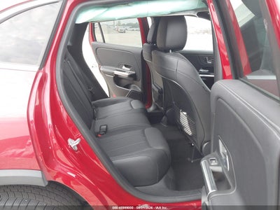 MERCEDES-BENZ GLA 250
