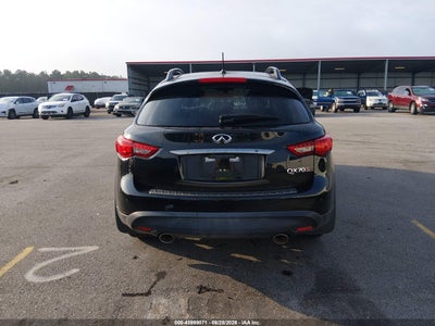 2015 INFINITI QX70 16