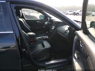 2015 INFINITI QX70 5