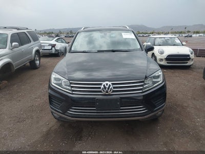 VOLKSWAGEN TOUAREG