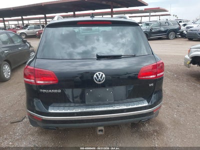 VOLKSWAGEN TOUAREG