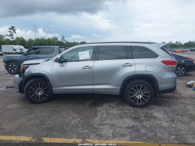 TOYOTA HIGHLANDER