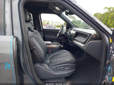 RIVIAN R1T