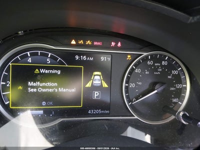 NISSAN VERSA