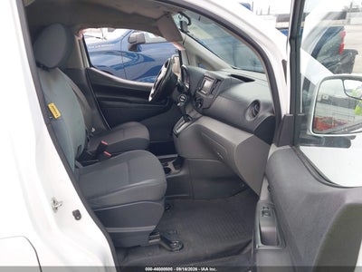NISSAN NV200