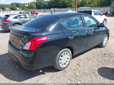 NISSAN VERSA