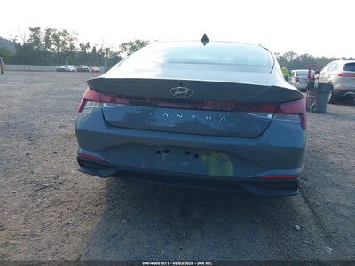 HYUNDAI ELANTRA