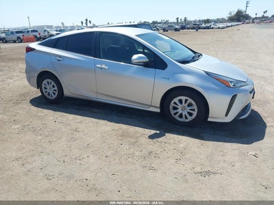 2019 TOYOTA PRIUS