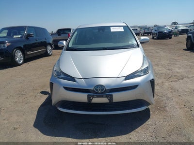 2019 TOYOTA PRIUS 12
