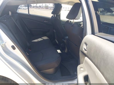 2019 TOYOTA PRIUS 8