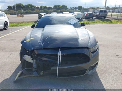 FORD MUSTANG