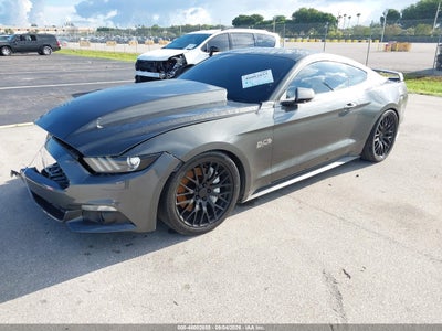 FORD MUSTANG