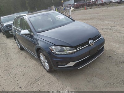 VOLKSWAGEN GOLF ALLTRACK