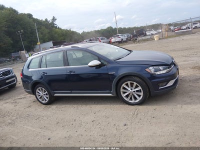 VOLKSWAGEN GOLF ALLTRACK