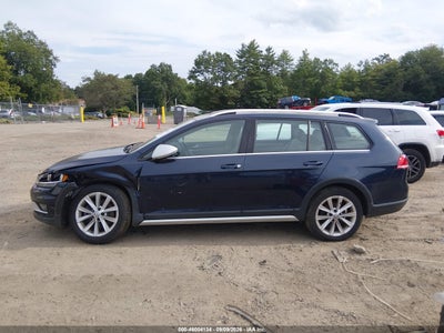VOLKSWAGEN GOLF ALLTRACK