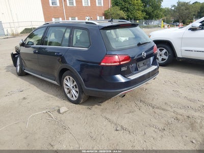 VOLKSWAGEN GOLF ALLTRACK