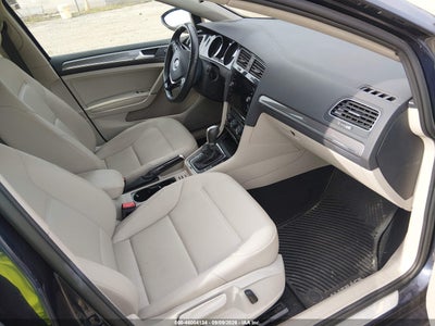 VOLKSWAGEN GOLF ALLTRACK