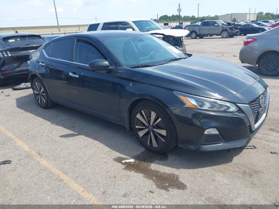 2021 Nissan Altima SV FWD