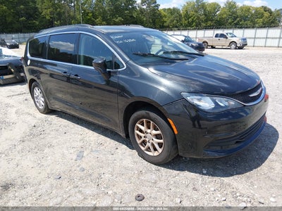 2020 Chrysler Voyager