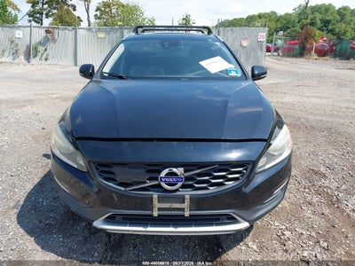 VOLVO V60 CROSS COUNTRY