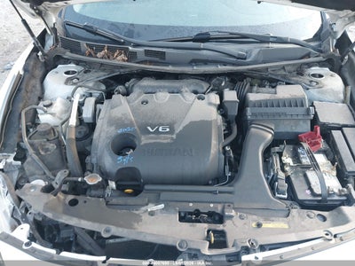 NISSAN MAXIMA