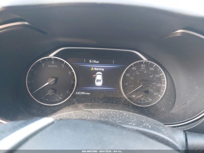NISSAN MAXIMA